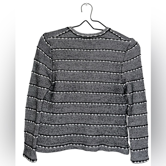 ST. JOHN Black & White Santana Knit Cardigan Size 4 PTP 17” - Picture 2 of 3